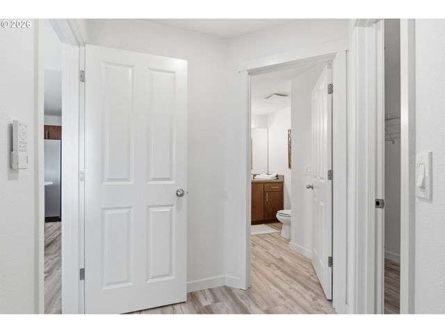 10734 Ne HOLLY St 307, Hillsboro, OR 97006