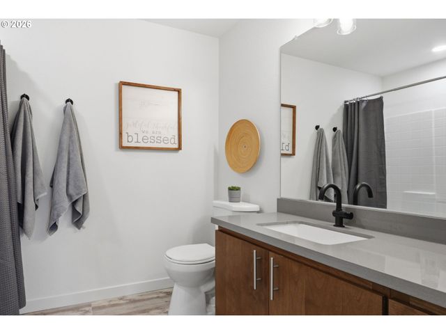 10734 Ne HOLLY St 307, Hillsboro, OR 97006