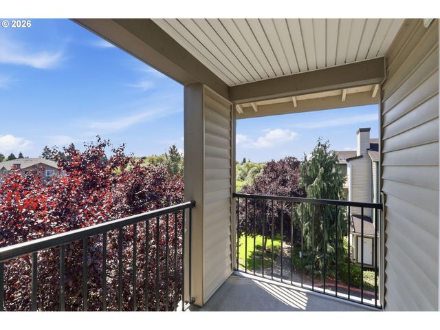 10734 Ne HOLLY St 307, Hillsboro, OR 97006
