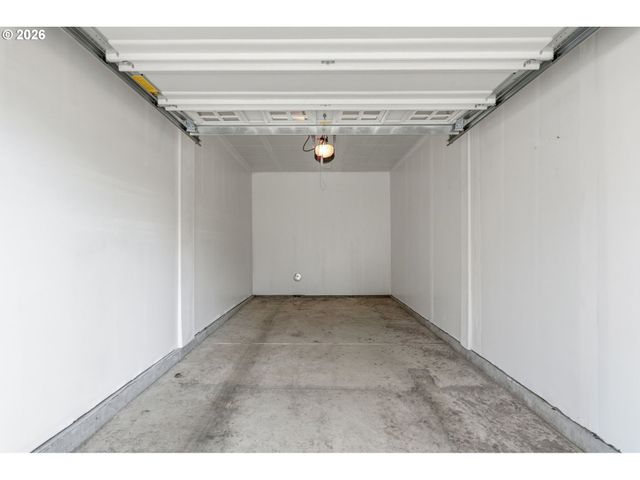 10734 Ne HOLLY St 307, Hillsboro, OR 97006