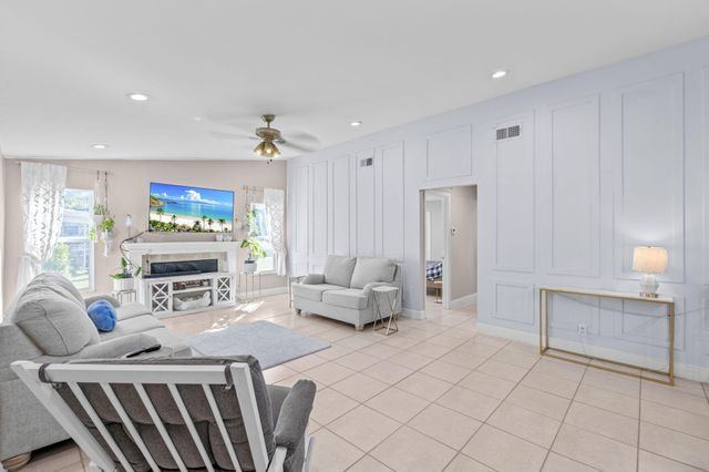 1408 Old Cypress Trail, Wellington, FL 33414