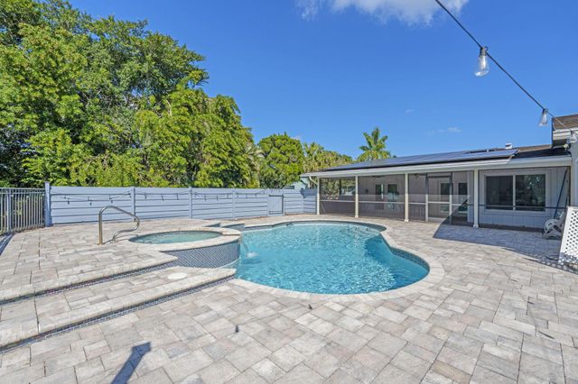 1408 Old Cypress Trail, Wellington, FL 33414