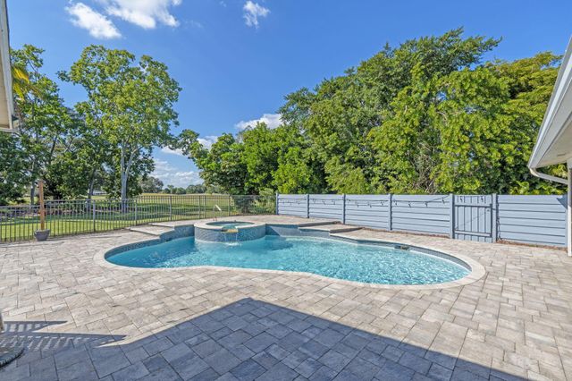 1408 Old Cypress Trail, Wellington, FL 33414