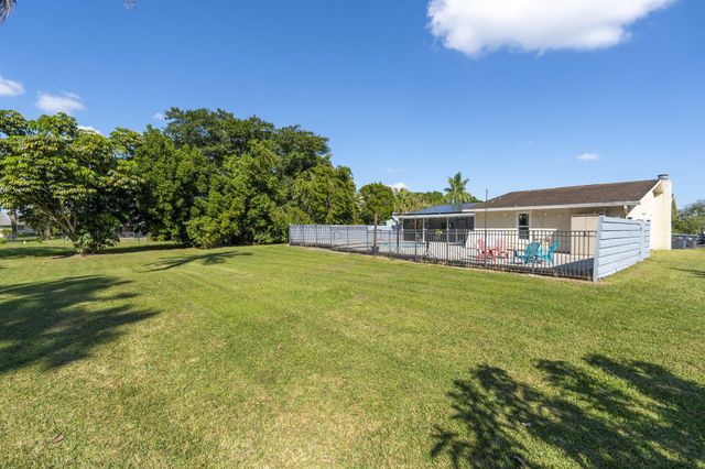 1408 Old Cypress Trail, Wellington, FL 33414