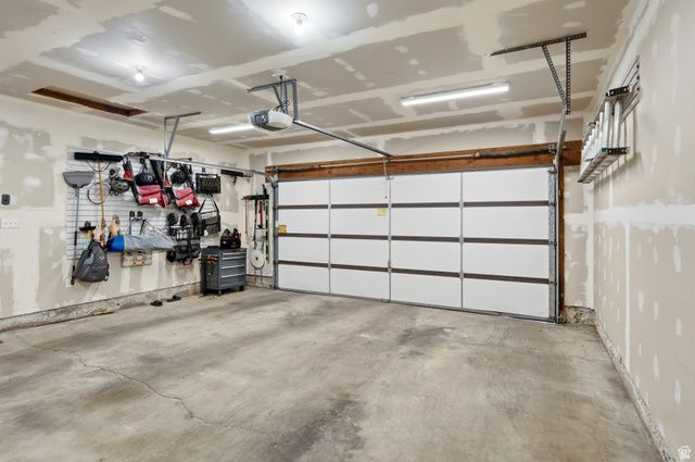 4340 S HAWARDEN DR, West Valley City, UT 84119