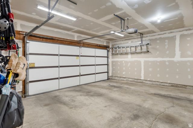 4340 S HAWARDEN DR, West Valley City, UT 84119