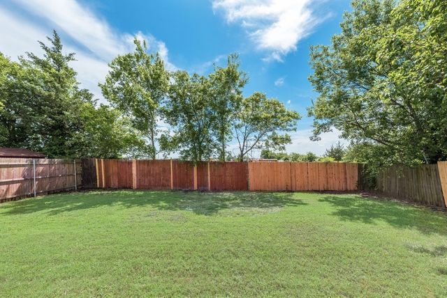 1415 S Medora Street, Terrell, TX 75160