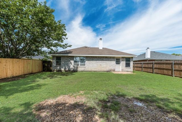 1415 S Medora Street, Terrell, TX 75160
