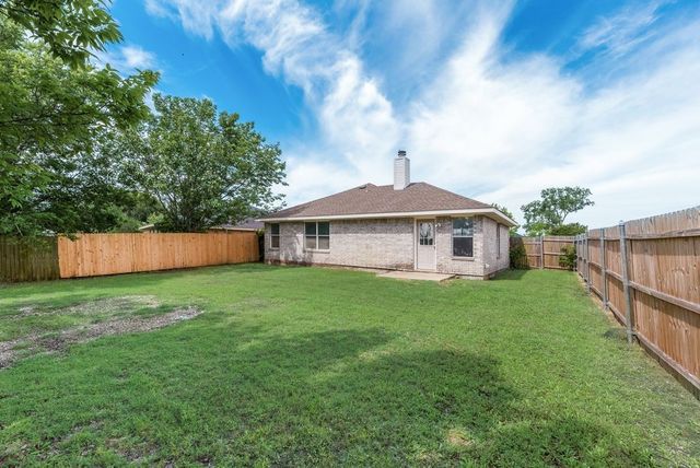 1415 S Medora Street, Terrell, TX 75160