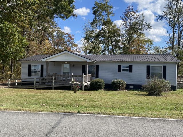 1141 Bakerton Rd, Red Boiling Springs, TN 37150