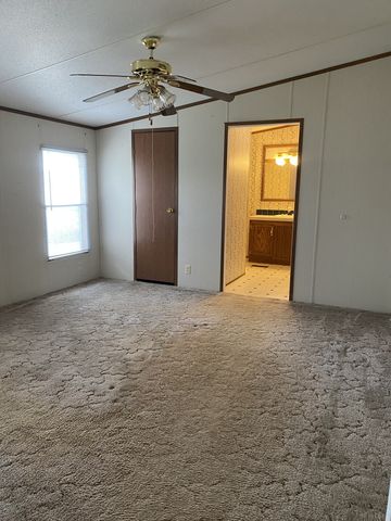 1141 Bakerton Rd, Red Boiling Springs, TN 37150