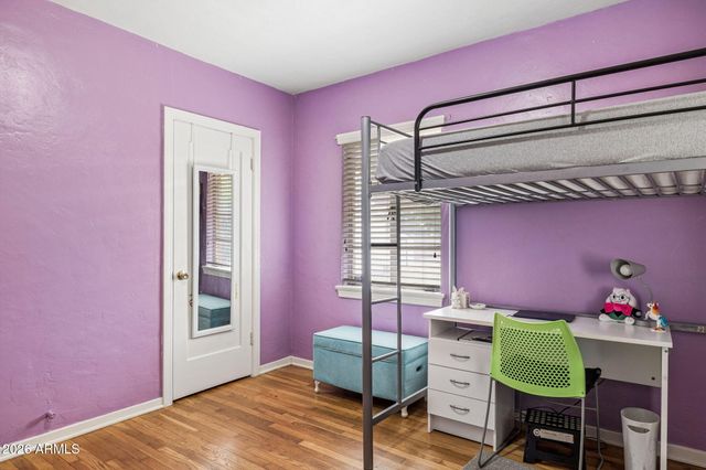 931 W MACKENZIE Drive, Phoenix, AZ 85013