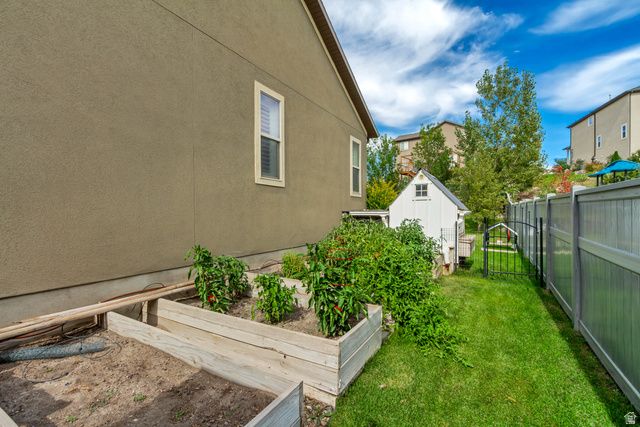 9012 N SUFFOLK LN, Eagle Mountain, UT 84005