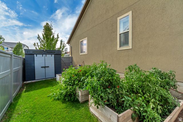 9012 N SUFFOLK LN, Eagle Mountain, UT 84005