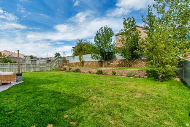 9012 N SUFFOLK LN, Eagle Mountain, UT 84005