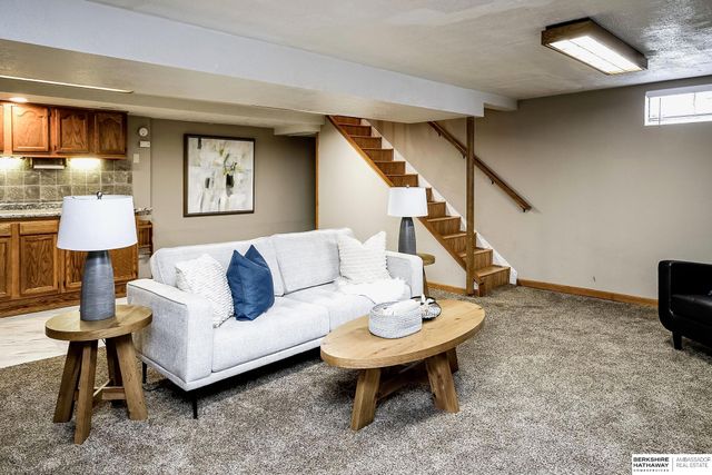 3835 N 88th Avenue, Omaha, NE 68134