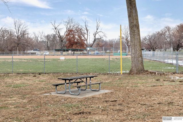 3835 N 88th Avenue, Omaha, NE 68134