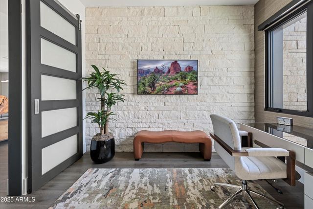 6838 E JOSHUA TREE Lane, Paradise Valley, AZ 85253