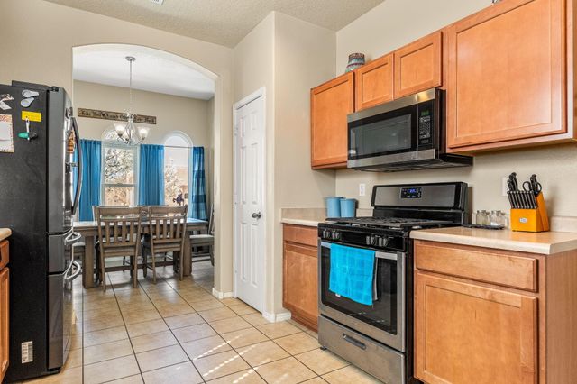 2410 Treviso Drive SE, Rio Rancho, NM 87124