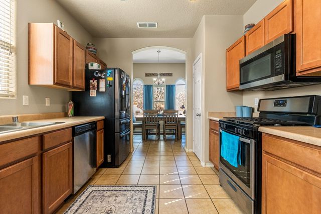 2410 Treviso Drive SE, Rio Rancho, NM 87124