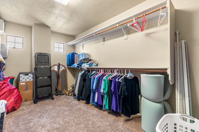 2410 Treviso Drive SE, Rio Rancho, NM 87124