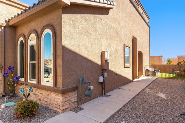 2410 Treviso Drive SE, Rio Rancho, NM 87124