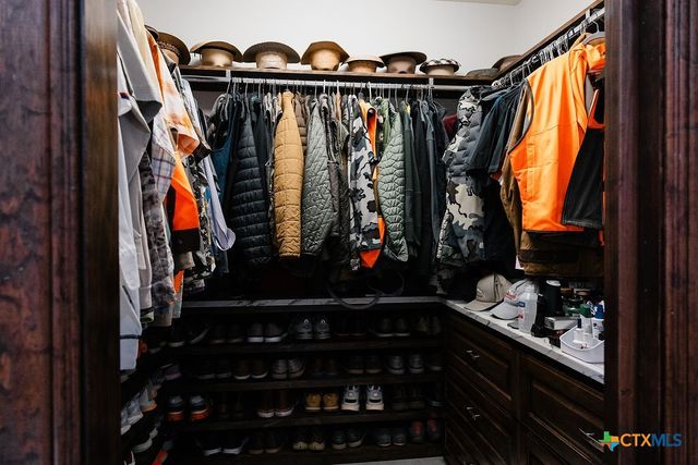 436 Jentry Road, Inez, TX 77968