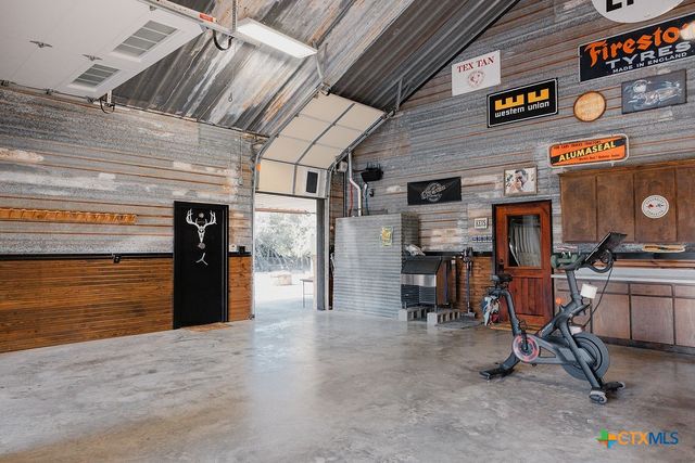 436 Jentry Road, Inez, TX 77968