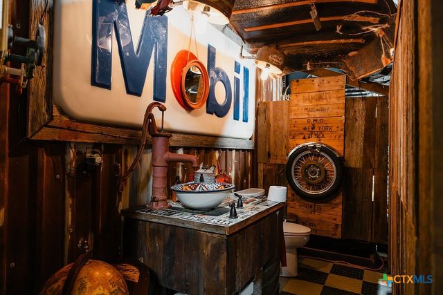 436 Jentry Road, Inez, TX 77968