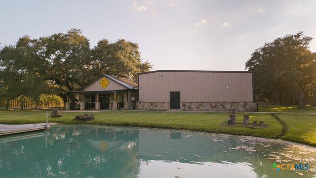 436 Jentry Road, Inez, TX 77968