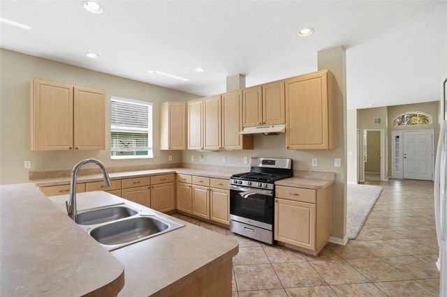 6407 BRIDGECREST DRIVE, Lithia, FL 33547