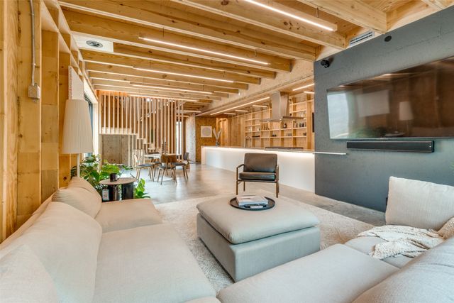 905 Blackland Court, Dallas, TX 75243