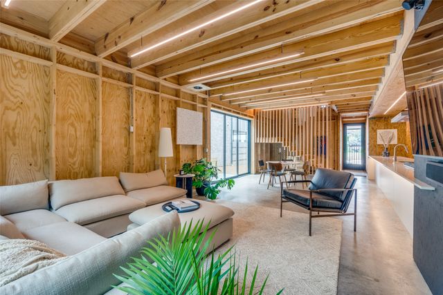 905 Blackland Court, Dallas, TX 75243