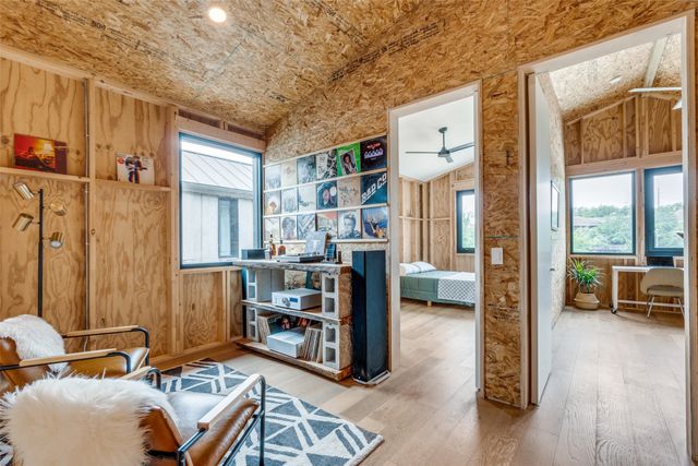 905 Blackland Court, Dallas, TX 75243