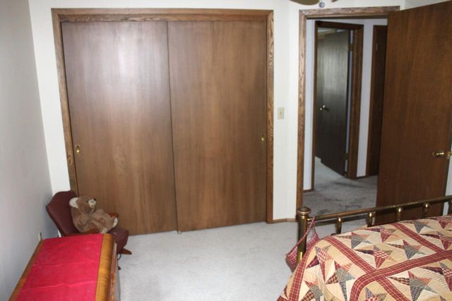 2925 N 120th STREET, Wauwatosa, WI 53222