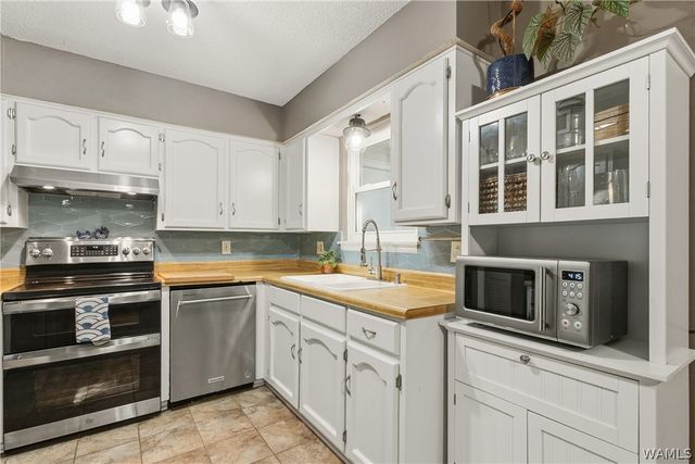 14060 Frank Lary, Northport, AL 35475