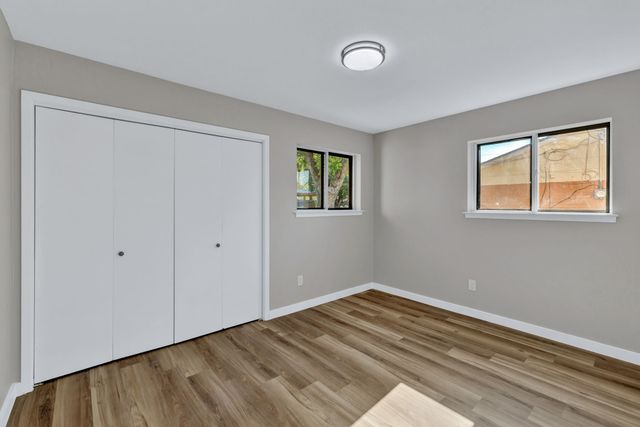 3205 Mccollum Street, Irving, TX 75061