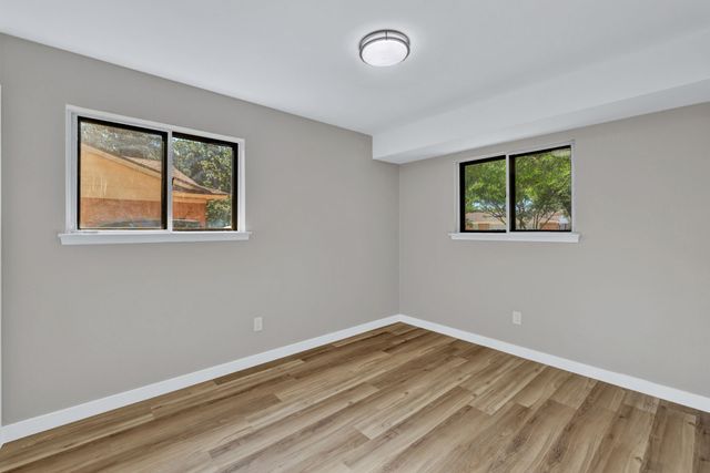 3205 Mccollum Street, Irving, TX 75061