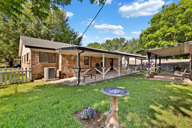 3205 Mccollum Street, Irving, TX 75061
