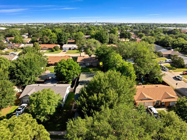 3205 Mccollum Street, Irving, TX 75061