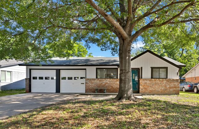 3205 Mccollum Street, Irving, TX 75061