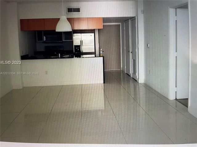 1750 N Bayshore Dr 3403, Miami, FL 33132
