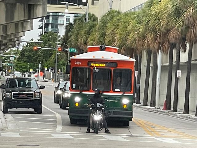 1750 N Bayshore Dr 3403, Miami, FL 33132