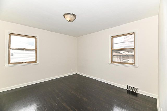 1009 W Morgan AVENUE, Milwaukee, WI 53221