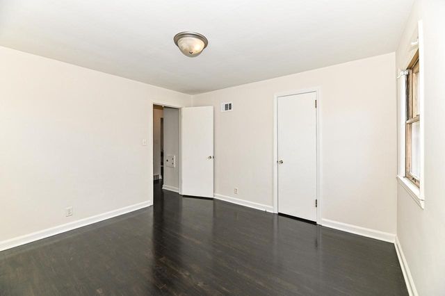 1009 W Morgan AVENUE, Milwaukee, WI 53221