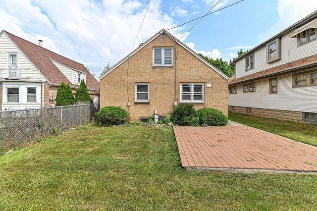 1009 W Morgan AVENUE, Milwaukee, WI 53221