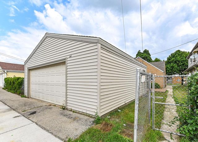 1009 W Morgan AVENUE, Milwaukee, WI 53221