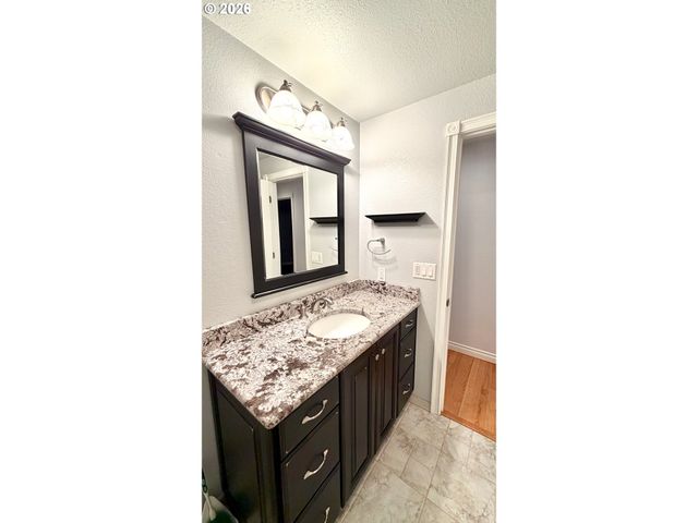 15400 Ne 22ND Ave, Vancouver, WA 98686