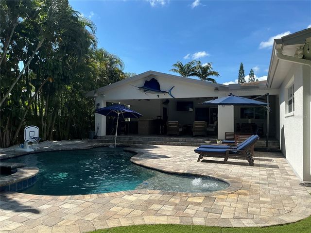 370 FOSTER LANE, Belleair, FL 33756