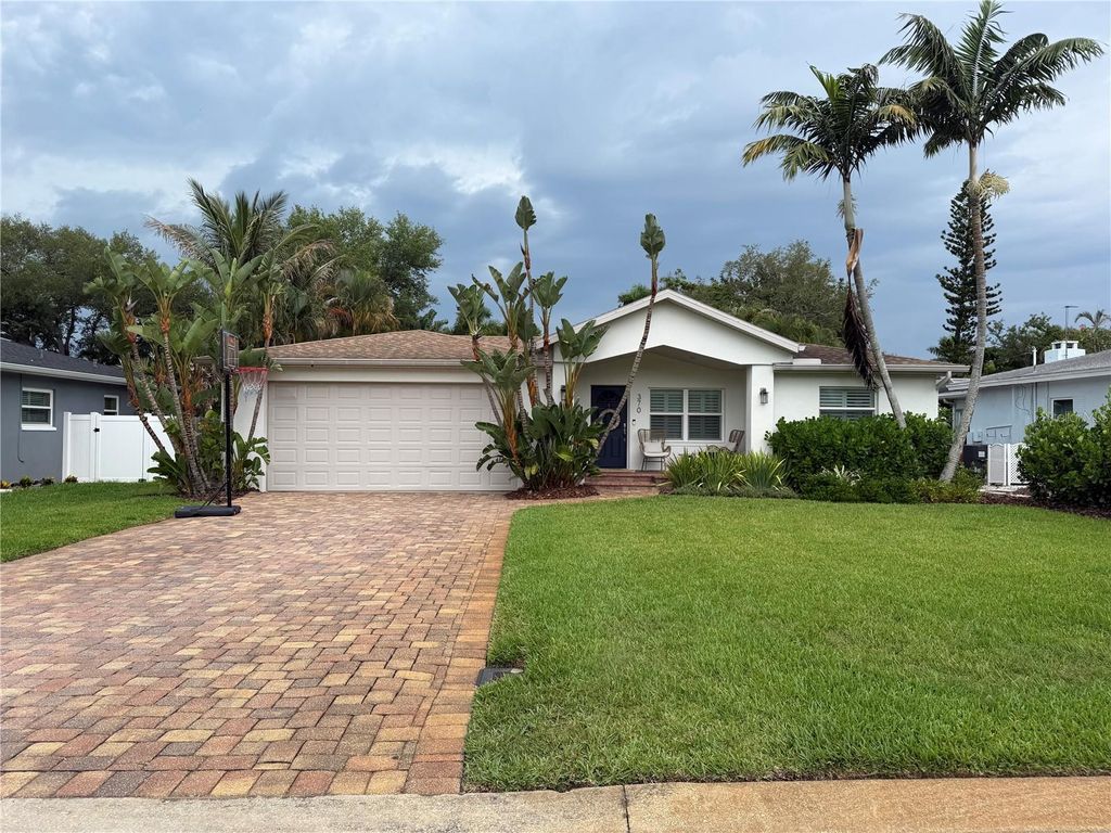 370 FOSTER LANE, Belleair, FL 33756